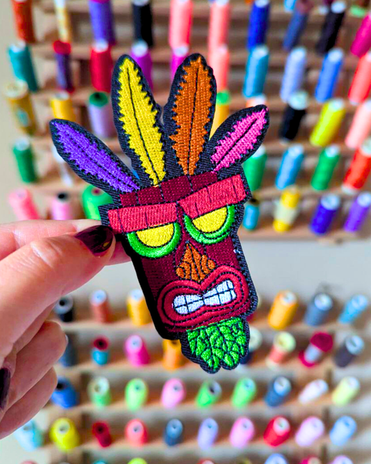 Toppa Termoadesiva - Crash Bandicoot ''Aku Aku''