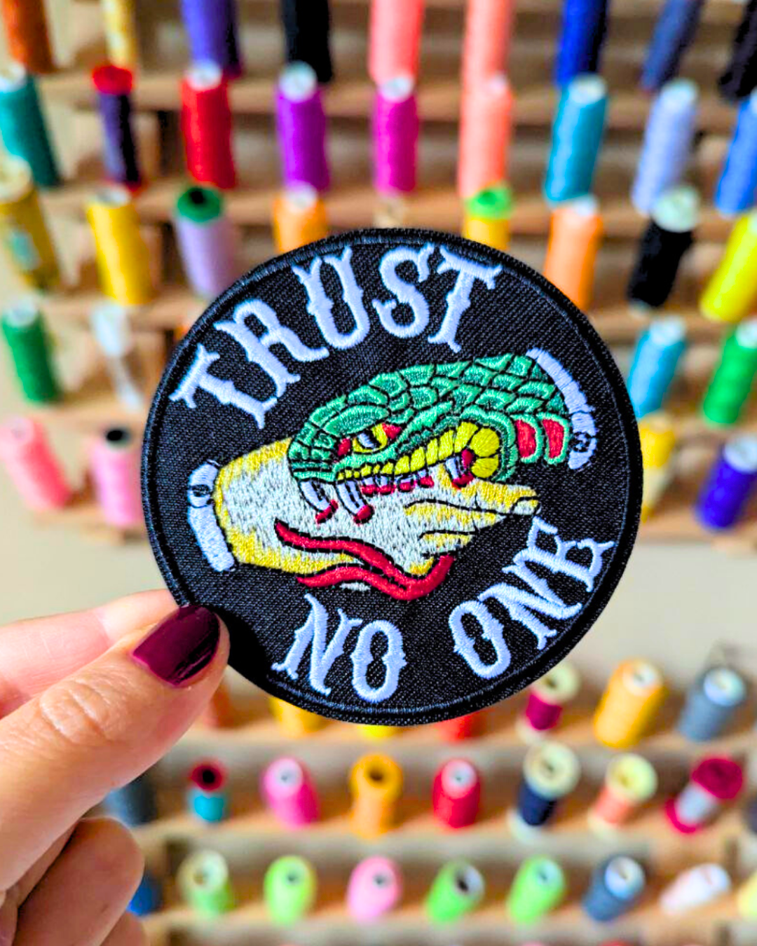 Toppa Termoadesiva - Trust No One